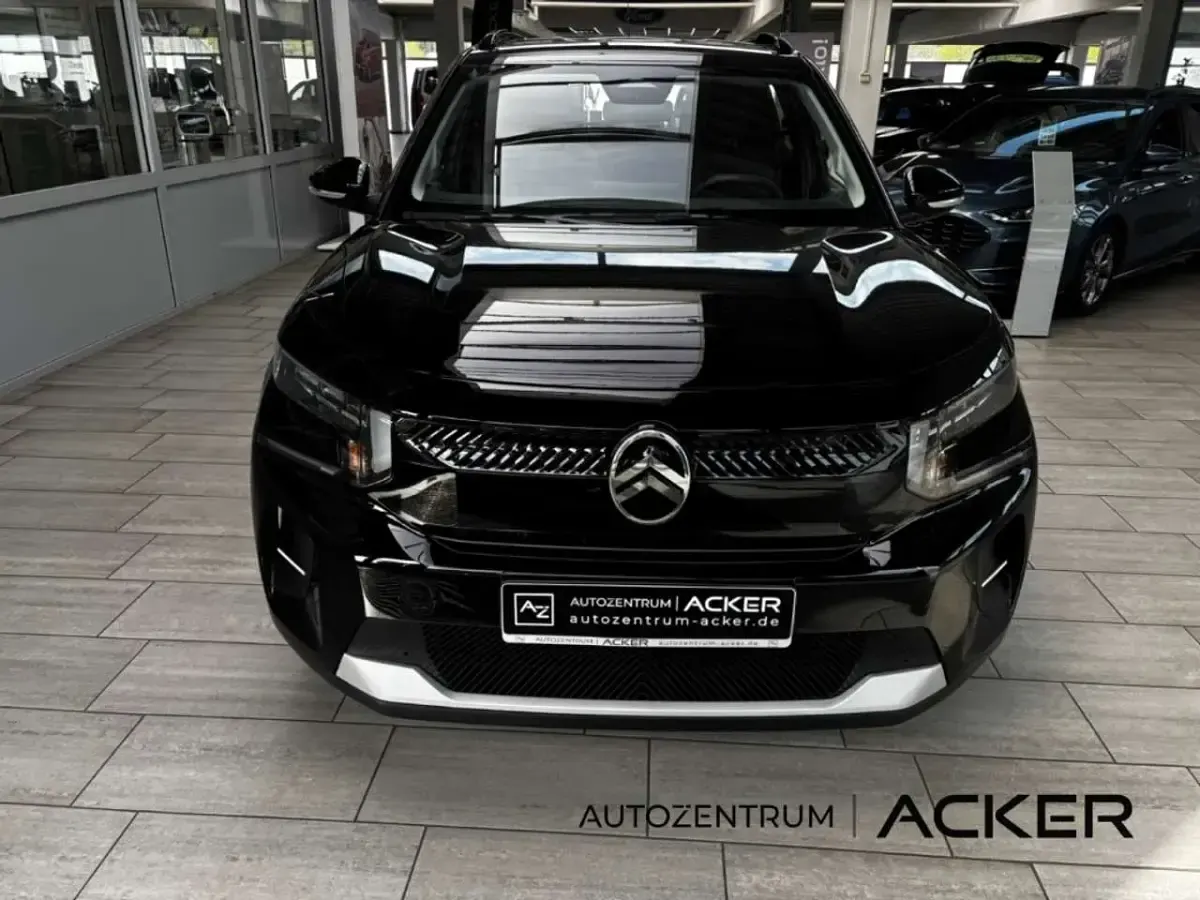 Gebraucht Citroën C3 101 PS (74 kW) 2025 Lackierung schwarz perla nera/ Limousine