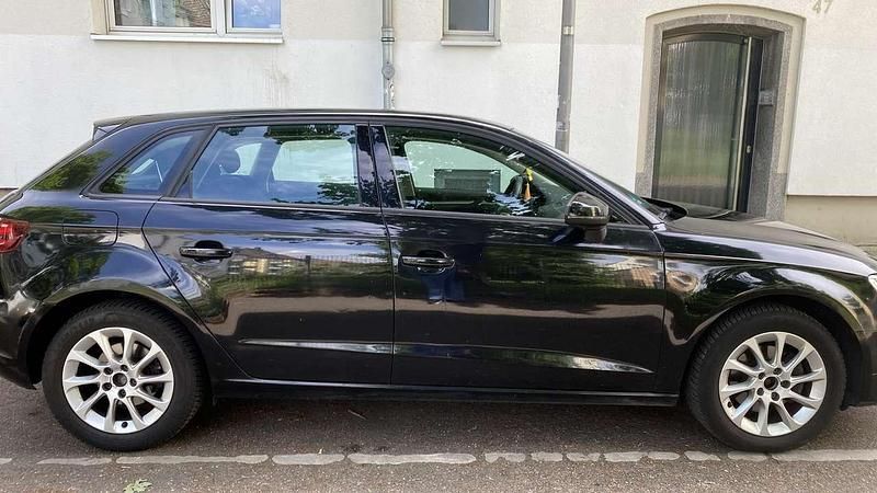 Gebraucht Audi A3 Ambiente 125 PS (91 kW) 2014 Limousine