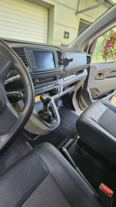 Grau Gebraucht 2022 Peugeot Expert Premium Van | 12.700 € - Bild 1/4