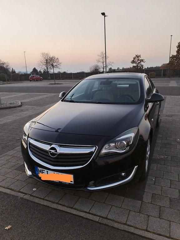 Schwarz Gebraucht 2016 Opel Insignia Business Limousine | 10.200 € (Teuer) - Bild 1/4