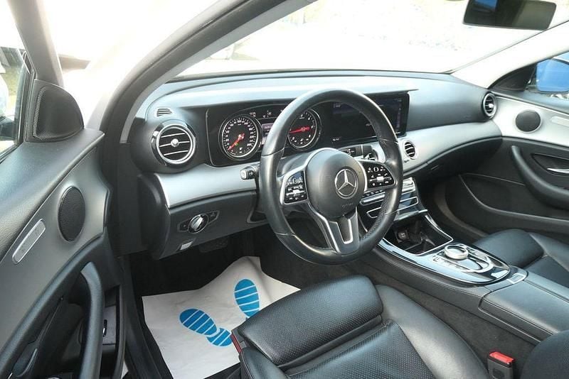Gebraucht Mercedes E220 Avantgarde 194 PS (142 kW) 2018 Weiß Kombi