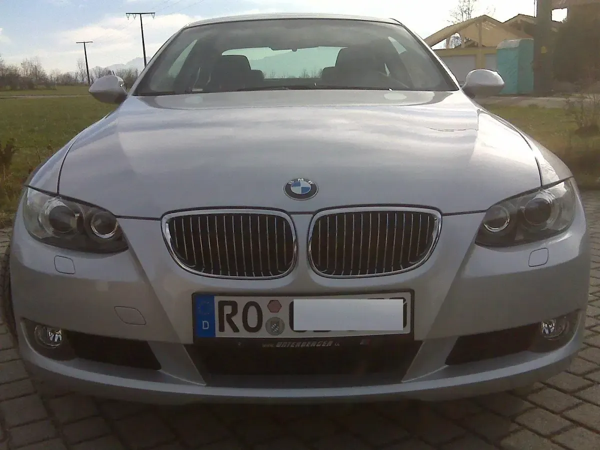Gebraucht BMW 325 M Sport 218 PS (160 kW) 2009 Silber Coupé