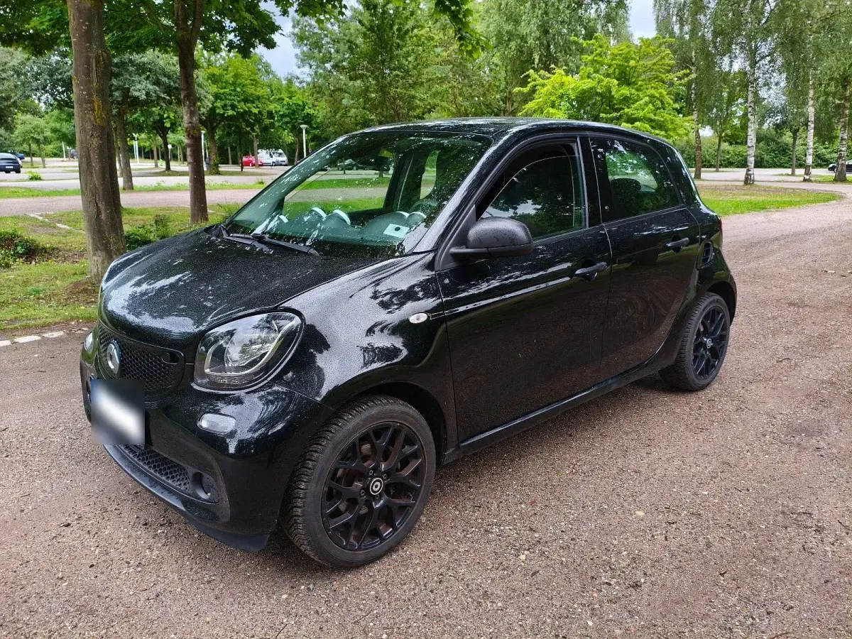 Gebraucht Smart ForFour Electric Drive 60 kW (82 PS) 2018 Schwarz Kleinwagen