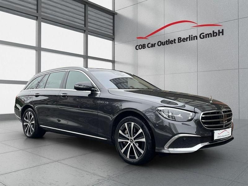 Gebraucht Mercedes E300 Exclusive 306 PS (225 kW) 2021 Grau Limousine