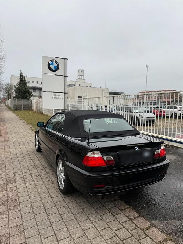 Schwarz Gebraucht 2003 BMW 318 Cabriolet Cabrio | 4.000 € (Guter Preis) - Bild 1/4