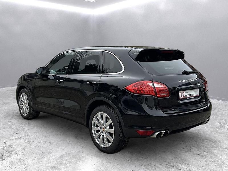 Second-hand Porsche Cayenne 245 CP (180 kW) 2013 Negru SUV
