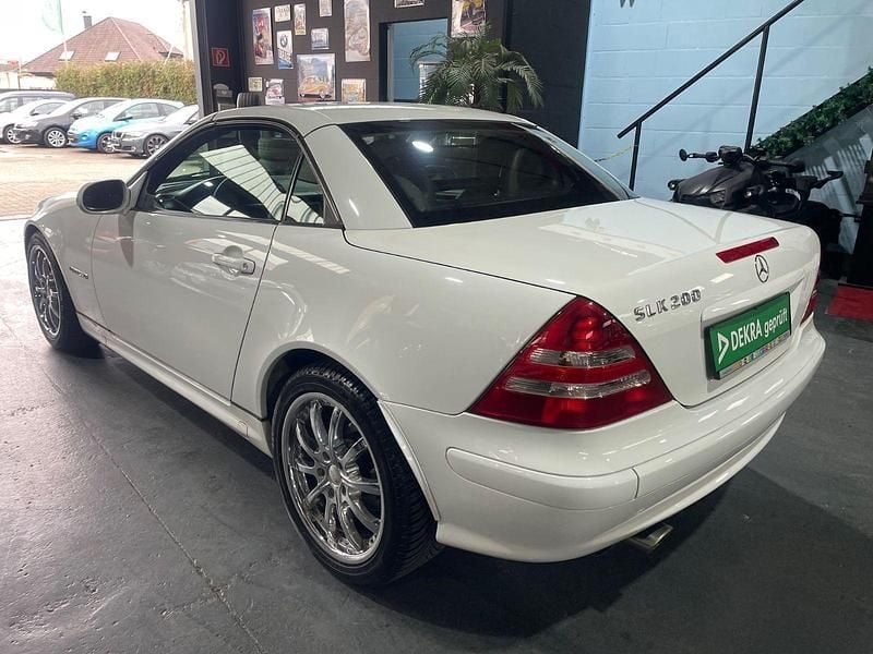 Gebraucht Mercedes SLK200 Edition 163 PS (119 kW) 2000 Weiß Cabrio