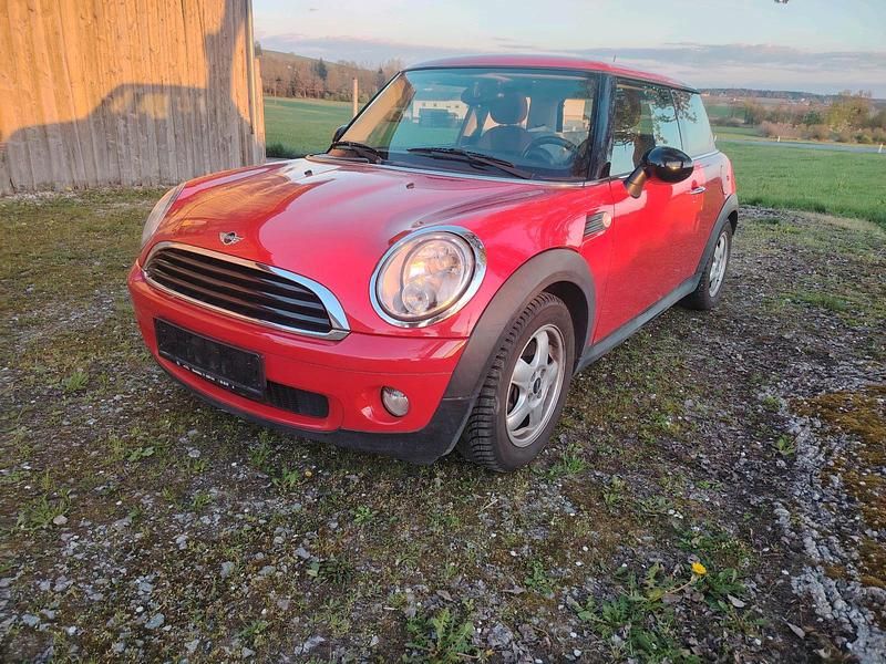Second-hand Mini ONE 95 CP (69 kW) 2007 Roșu Hatchback