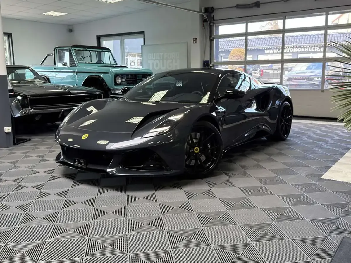 Gebraucht Lotus Emira 405 PS (297 kW) 2024 Grau Coupé