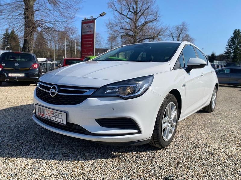 Gebraucht Opel Astra Innovation 110 PS (80 kW) 2017 Weiß Limousine
