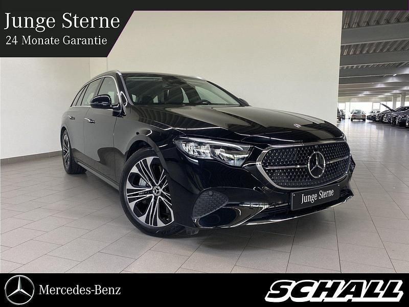 Schwarz Gebraucht 2024 Mercedes E300 Avantgarde Limousine | 50.988 € (Fairer Preis) - Bild 1/4