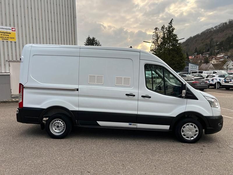 Gebraucht Ford Transit 170 PS (125 kW) 2022 Weiß Limousine