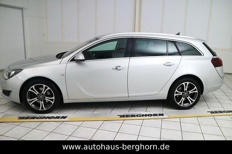 Gebraucht Opel Insignia Innovation 163 PS (119 kW) 2015 Argon silber Kombi