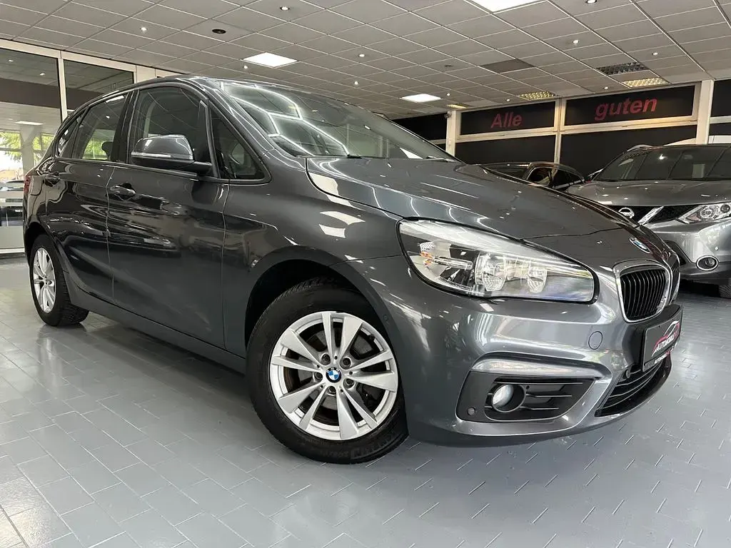 Gebraucht BMW 216 Active Tourer Advantage 116 PS (85 kW) 2016 Grau Van / Kleinbus
