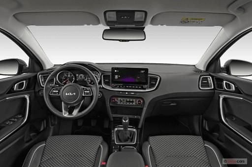 Deluxe weiss Neu 2025 Kia Ceed Sportswagon Vision Kombi | 25.214 € (Guter Preis) - Bild 1/4