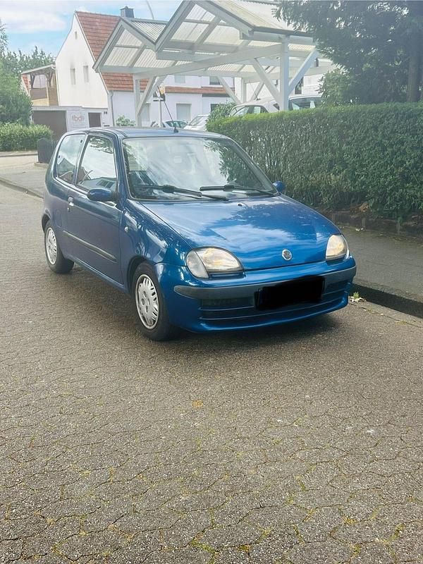 Blau Gebraucht 2002 Fiat Seicento Kleinwagen | 750 € (Fairer Preis) - Bild 1/4
