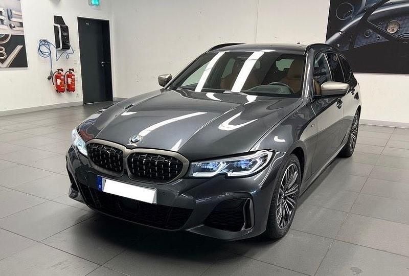 Grau Gebraucht 2022 BMW M340 Performance Limousine | 46.600 € (Fairer Preis) - Bild 1/4