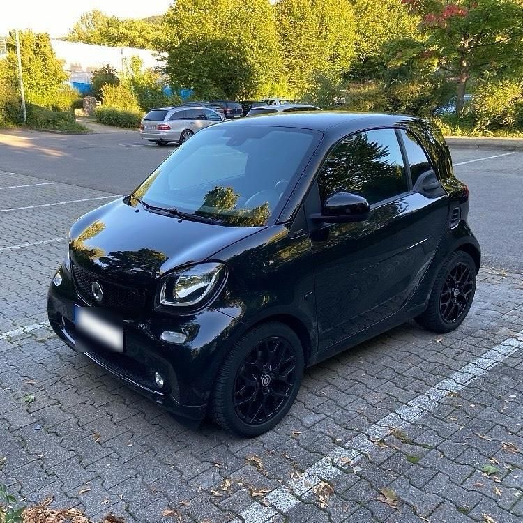 Gebraucht Smart ForTwo Coupé 90 PS (66 kW) 2017 Schwarz Coupé