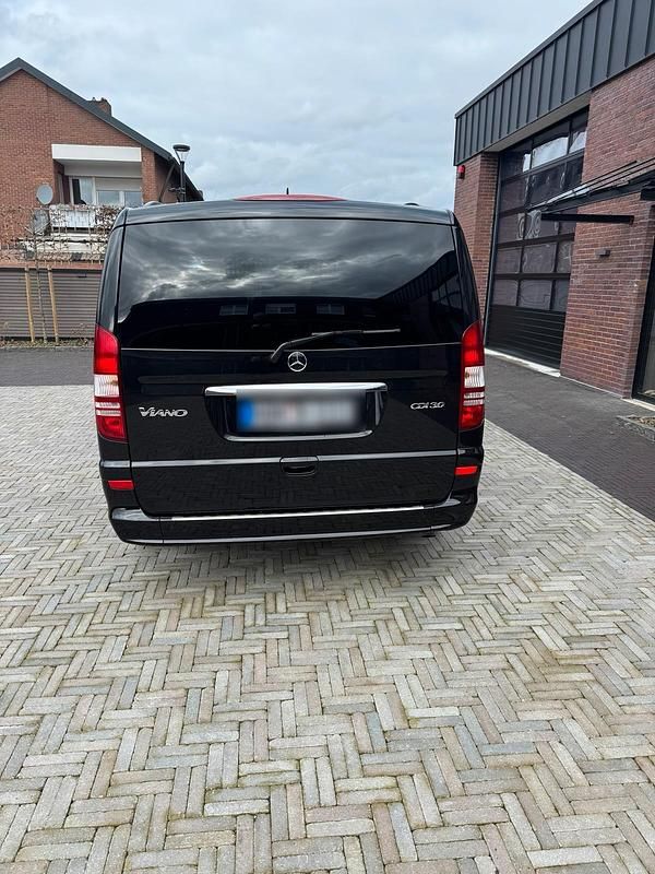 Gebraucht Mercedes Viano 225 PS (165 kW) 2014 Schwarz Van / Kleinbus