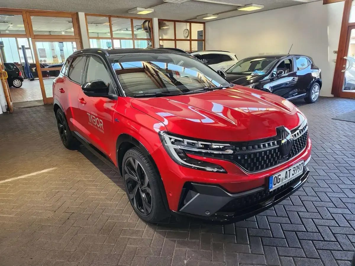 Gebraucht Renault Austral Iconic Esprit Alpine 200 PS (147 kW) 2024 Dezir rot metallic / dach: schwa SUV