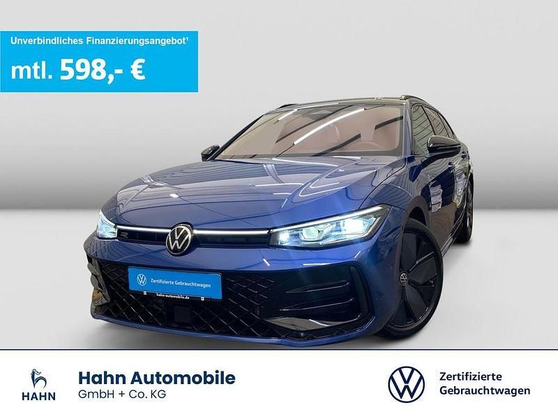 Gebraucht VW Passat R-line 193 PS (141 kW) 2024 Reef blue metallic Kombi