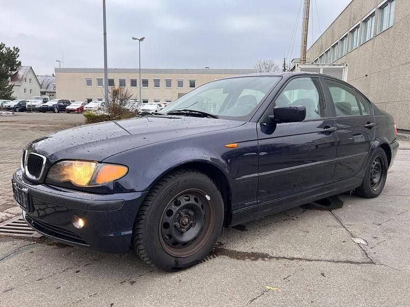 Blau Gebraucht 2003 BMW 318 Limousine | 999 € (Superpreis) - Bild 1/4