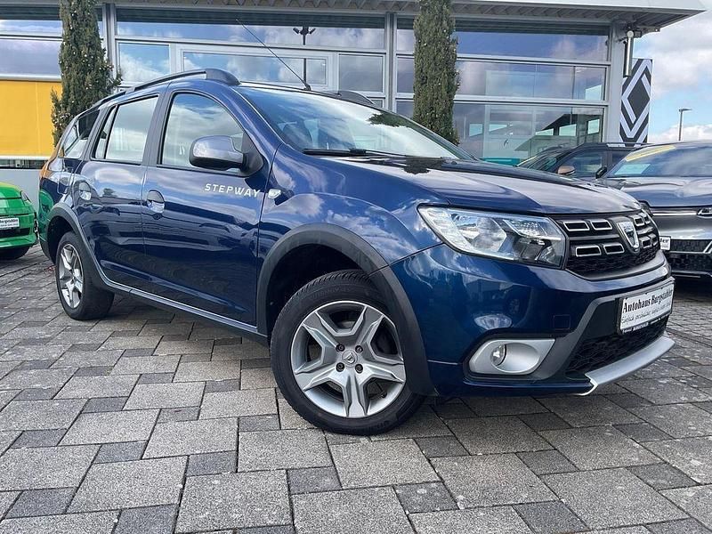 Gebraucht Dacia Logan MCV Stepway 90 PS (66 kW) 2019 Blau Limousine