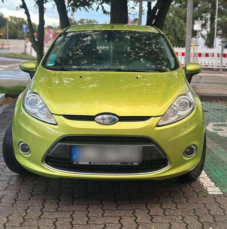 Gebraucht Ford Fiesta 95 PS (69 kW) 2011 Limousine