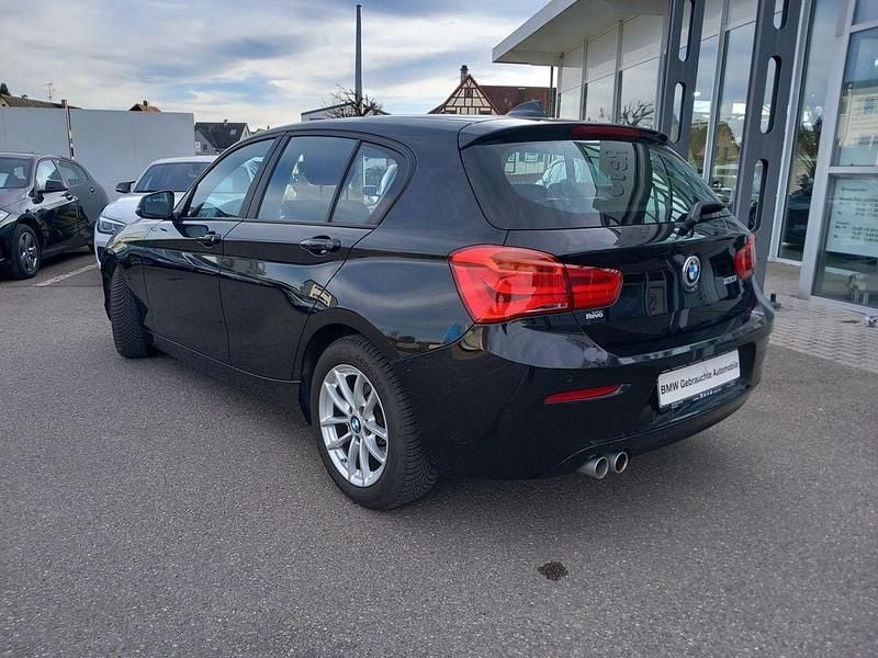 Gebraucht BMW 120 Advantage 184 PS (135 kW) 2019 Black sapphire metallic Kleinwagen