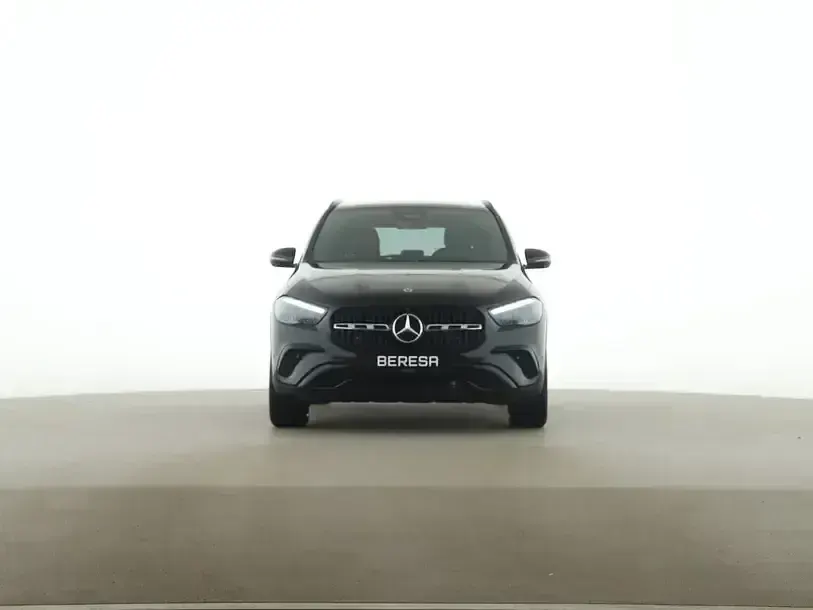 Gebraucht Mercedes GLA200 AMG 163 PS (119 kW) 2026 Schwarz SUV
