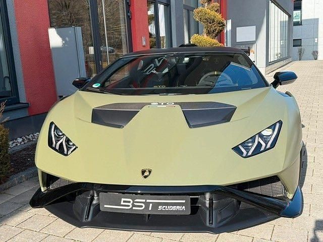 Gebraucht Lamborghini Huracán 640 PS (470 kW) 2023 Grün