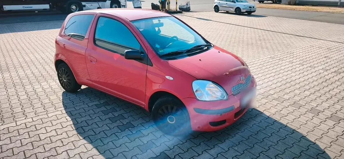 Gebraucht Toyota Yaris 68 PS (50 kW) 2004 Rot Kleinwagen