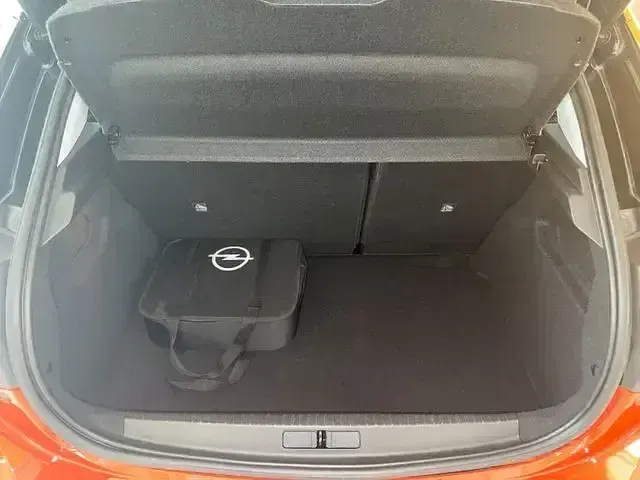 Usata Opel Corsa-e Edition 73 kW (100 CV) 2022 Arancione Utilitaria