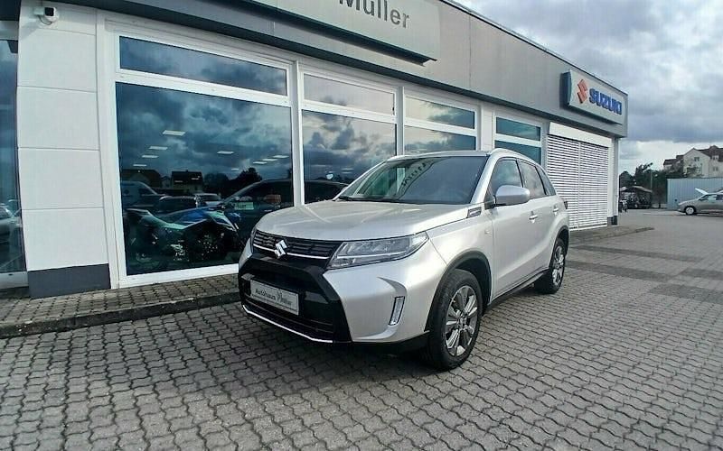 Neu Suzuki Vitara Comfort 116 PS (85 kW) 2025 Silber SUV