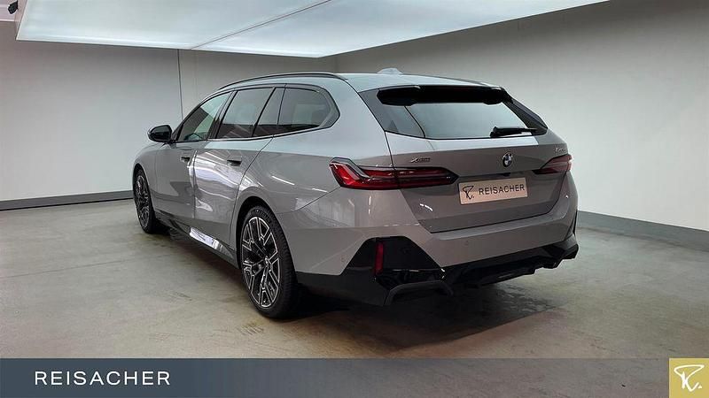 Neu BMW 540 Performance 303 PS (222 kW) 2026 M brooklyn grau metallic Kombi