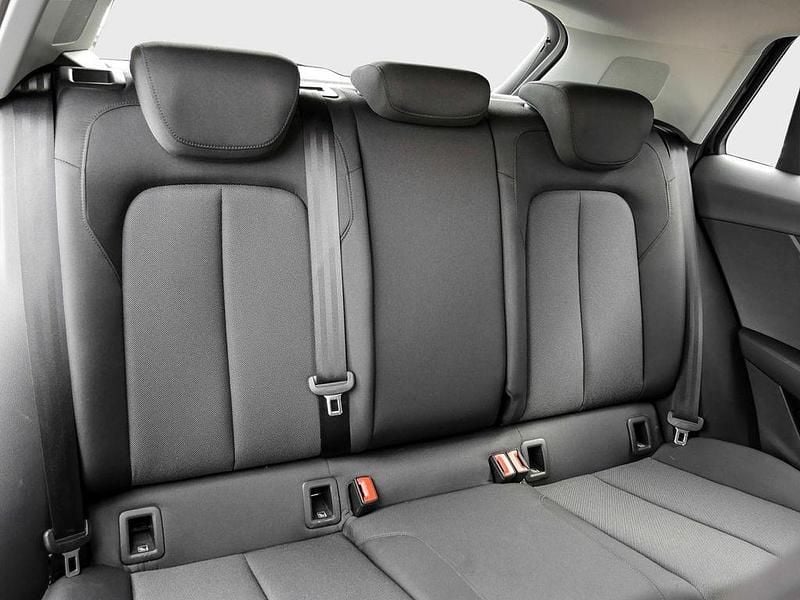 Gebraucht Audi Q2 Advanced Plus 150 PS (110 kW) 2023 Schwarz SUV