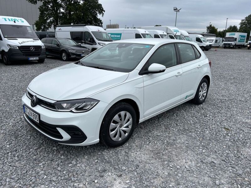 Weiß Gebraucht 2024 VW Polo Life Limousine | 18.380 € (Fairer Preis) - Bild 1/4