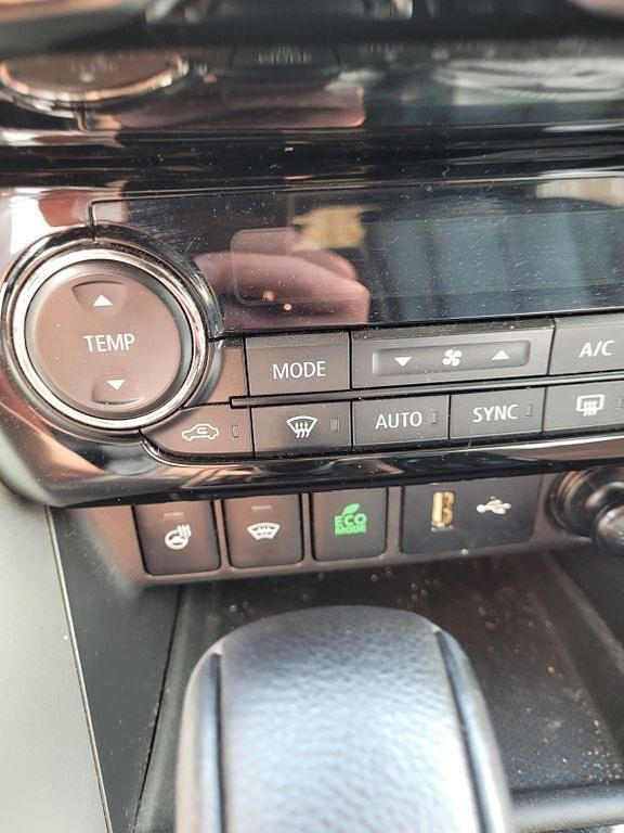 Gebraucht Mitsubishi Eclipse Cross 163 PS (119 kW) 2018 Schwarz SUV