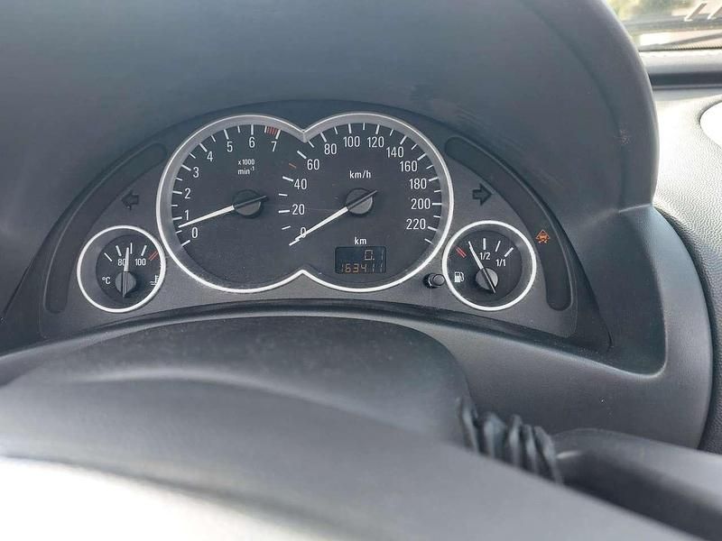 Gebraucht Opel Tigra Basis 90 PS (66 kW) 2005 Grau Cabrio