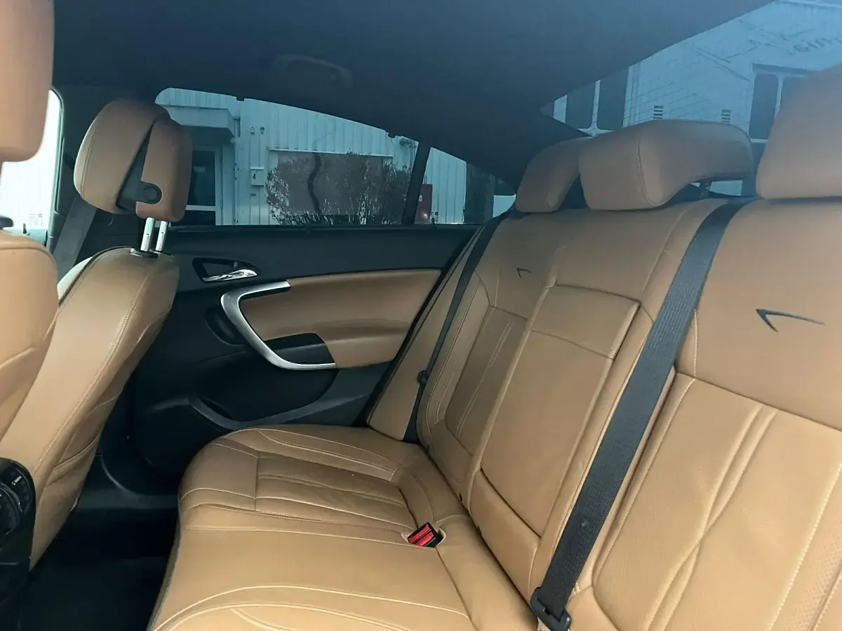 Gebraucht Opel Insignia 222 PS (163 kW) 2014 Schwarz Limousine