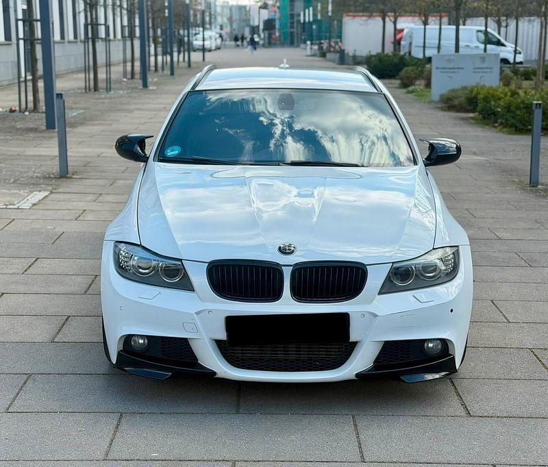 Gebraucht BMW 325 M Performance 204 PS (150 kW) 2010 Weiß Kombi