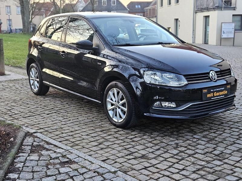 Gebraucht VW Polo LOUNGE 90 PS (66 kW) 2015 Schwarz Limousine