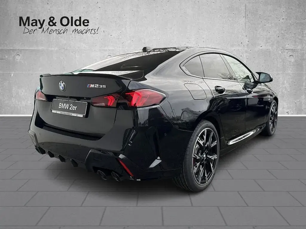 Gebraucht BMW M235 Performance 300 PS (220 kW) 2026 Schwarz Coupé