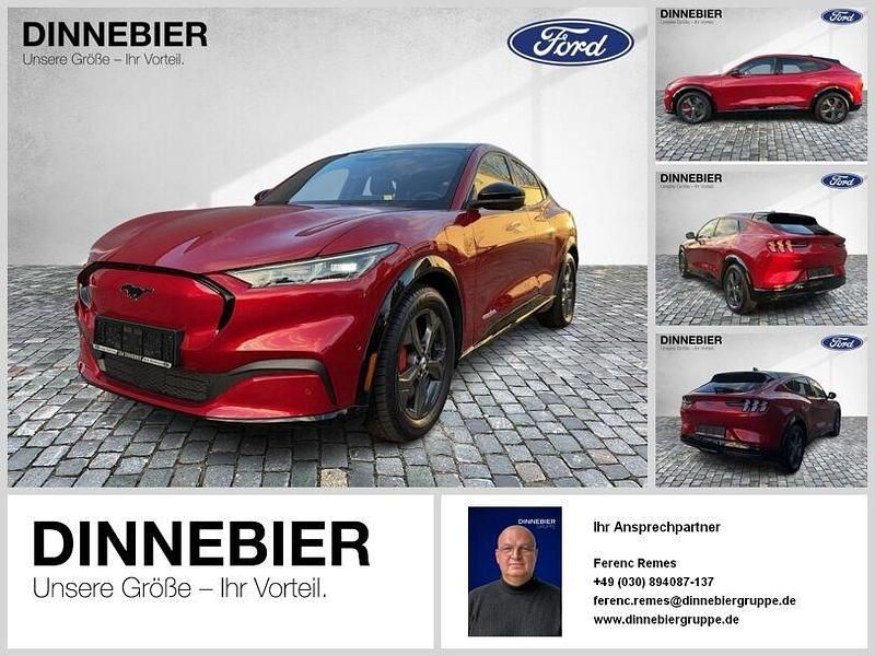 Rot (metallic) Gebraucht 2022 Ford Mustang Mach-E SUV | 35.980 € (Guter Preis) - Bild 1/2
