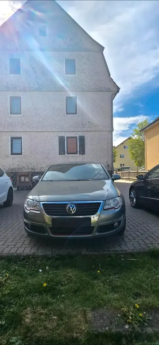 Usata VW Passat 140 CV (102 kW) 2006 Verde Berlina