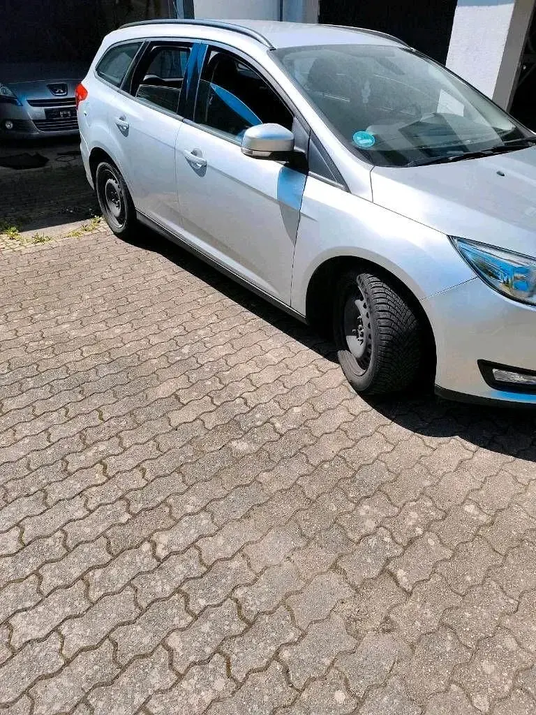 Gebraucht Ford Focus 125 PS (91 kW) 2014 Silber Kombi