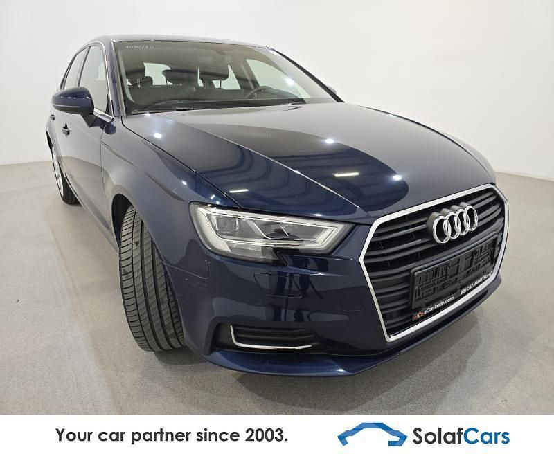 Gebraucht Audi A3 Design 116 PS (85 kW) 2019 Blau Limousine