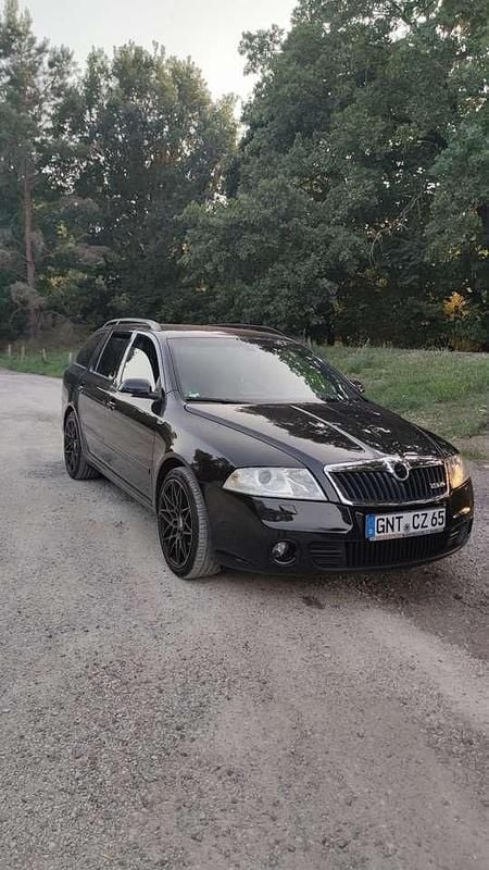 Schwarz Gebraucht 2009 Skoda Octavia RS Limousine | 4.000 € (Superpreis) - Bild 1/4