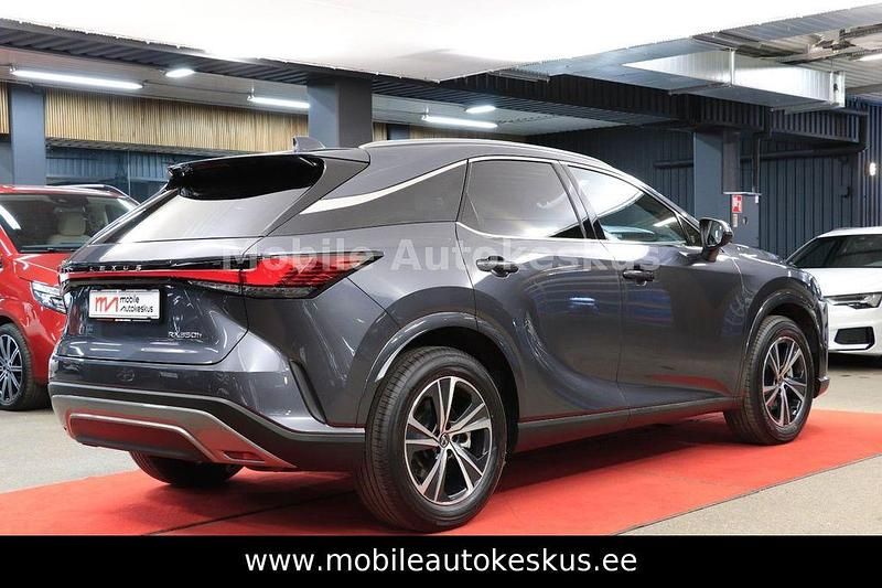 Gebraucht Lexus RX350h 190 PS (139 kW) 2023 Grau SUV