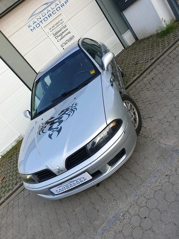Silber Gebraucht 2004 Mitsubishi Carisma Limousine | 2.199 € (Teuer) - Bild 1/4